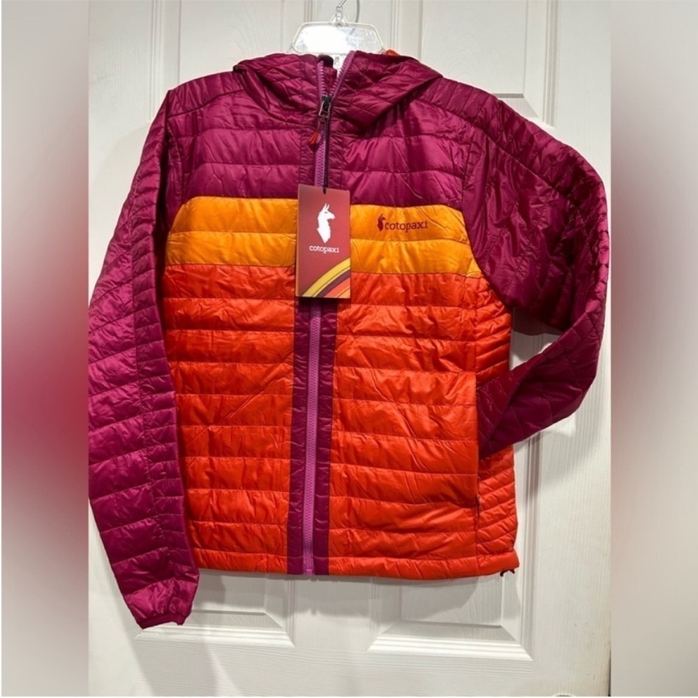Cotopaxi Women’s XXS Capa Hooded Insulated Puffer Jacket NWT Raspberry Canyon